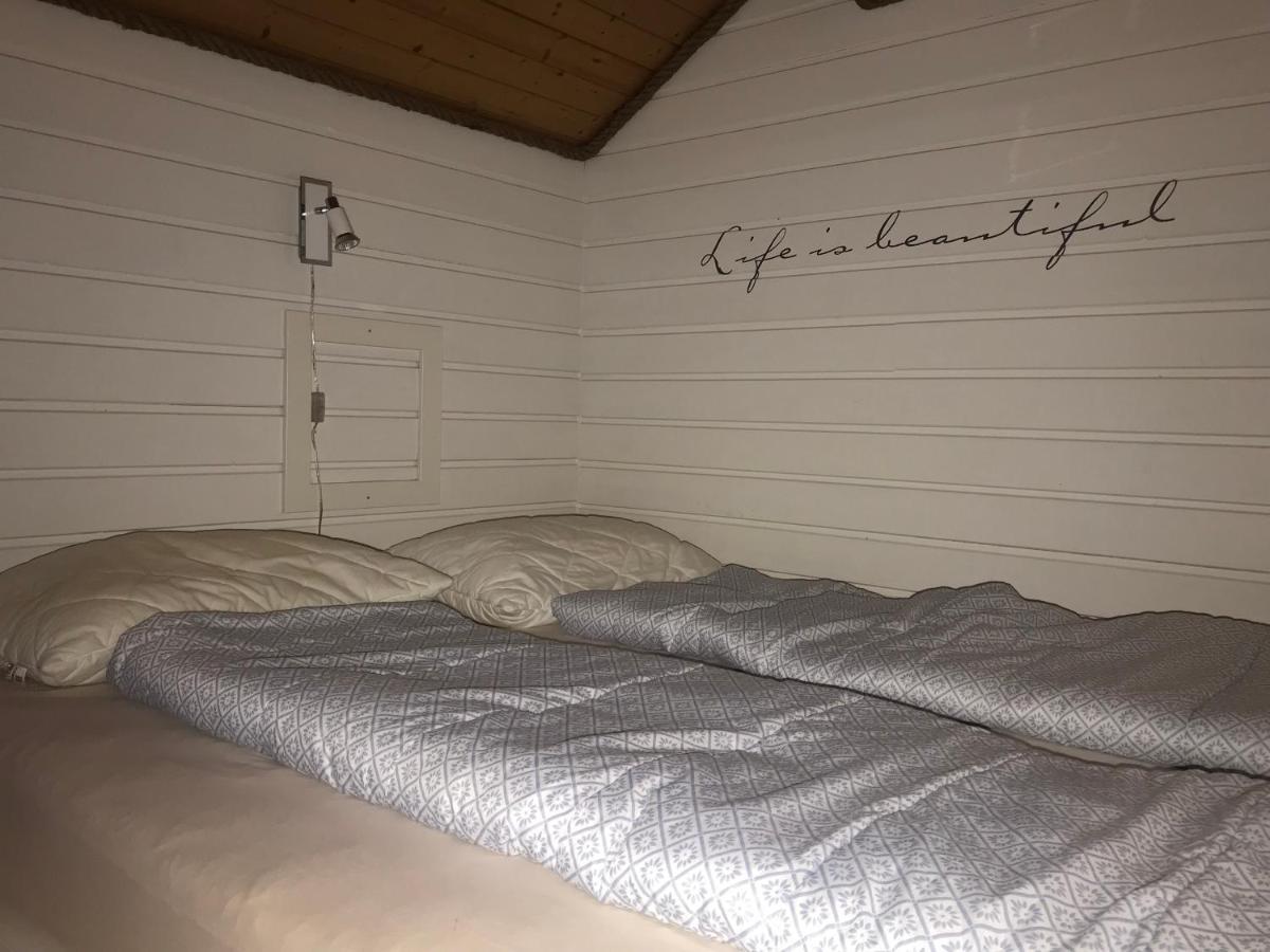 Waterfront Twin Cabin Stamsund Exterior foto